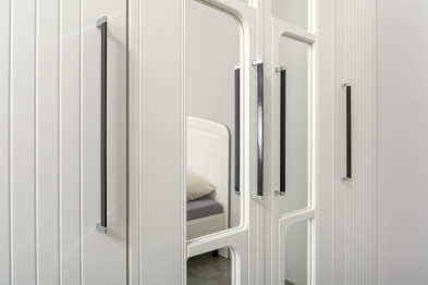 Шкаф-пенал Валенсия 13.207.01